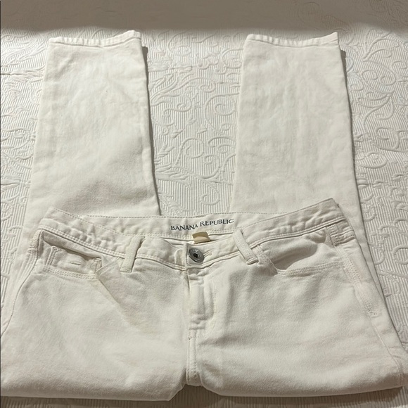 Banana Republic White Skinny Jeans Versatile Style. Size 28 - Picture 2 of 9